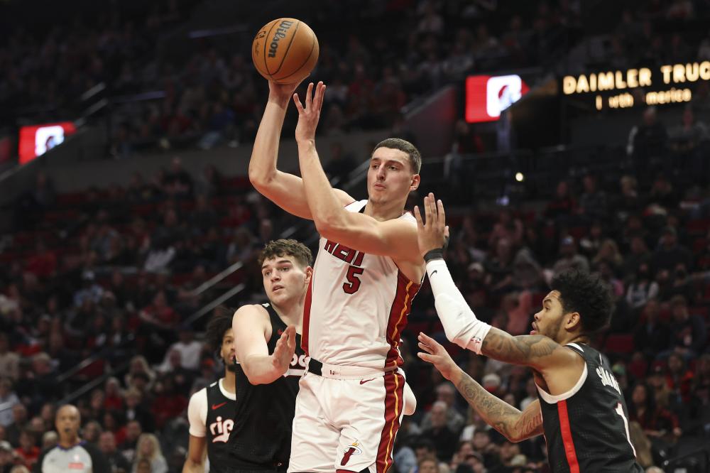 帮助年轻球 帮助年轻球