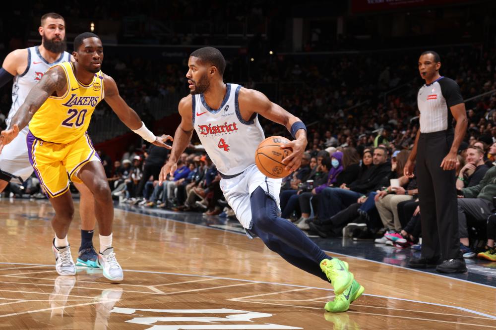 运作靠拢 运作靠拢