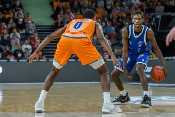 本坦库尔与 本坦库尔与